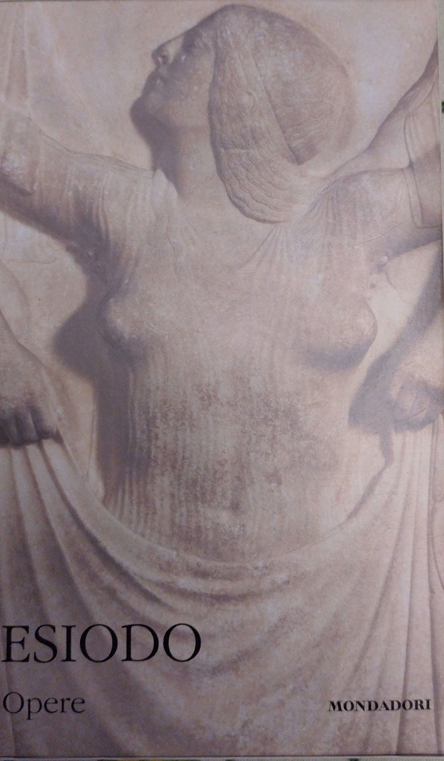 Copertina di Opere di Esiodo: riporta il dettaglio di un bassorilievo della nascita di Venere.