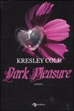 Dark Pleasure (Paperback, Italiano language, Leggereditore)