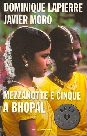 Mezzanotte e cinque a Bhopal (Paperback, Italiano language, 2003, Mondadori)