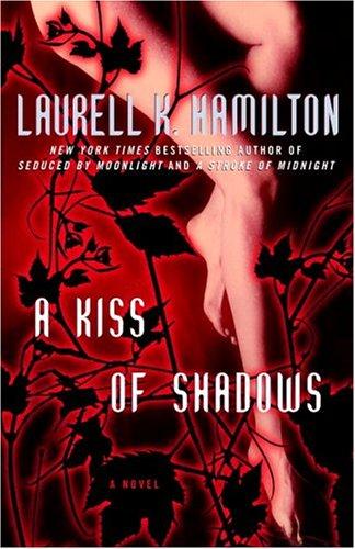 A kiss of shadows (Paperback, 2000, Ballentine Books)