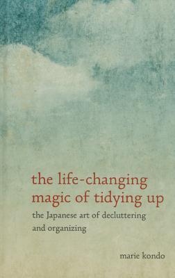 The life-changing magic of tidying up (2015)