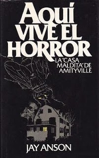 Aquí vive el horror (Paperback, Spanish language, 2006, Círculo de Lectores)