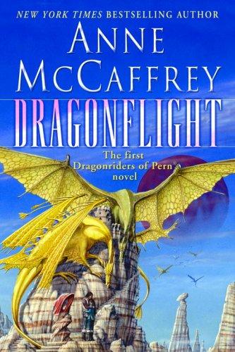 Dragonflight (Dragonriders of Pern) (Paperback, 2005, Del Rey)